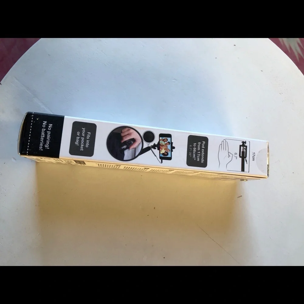 Pocket Click Stick. The Ultimate Selfie Tool.